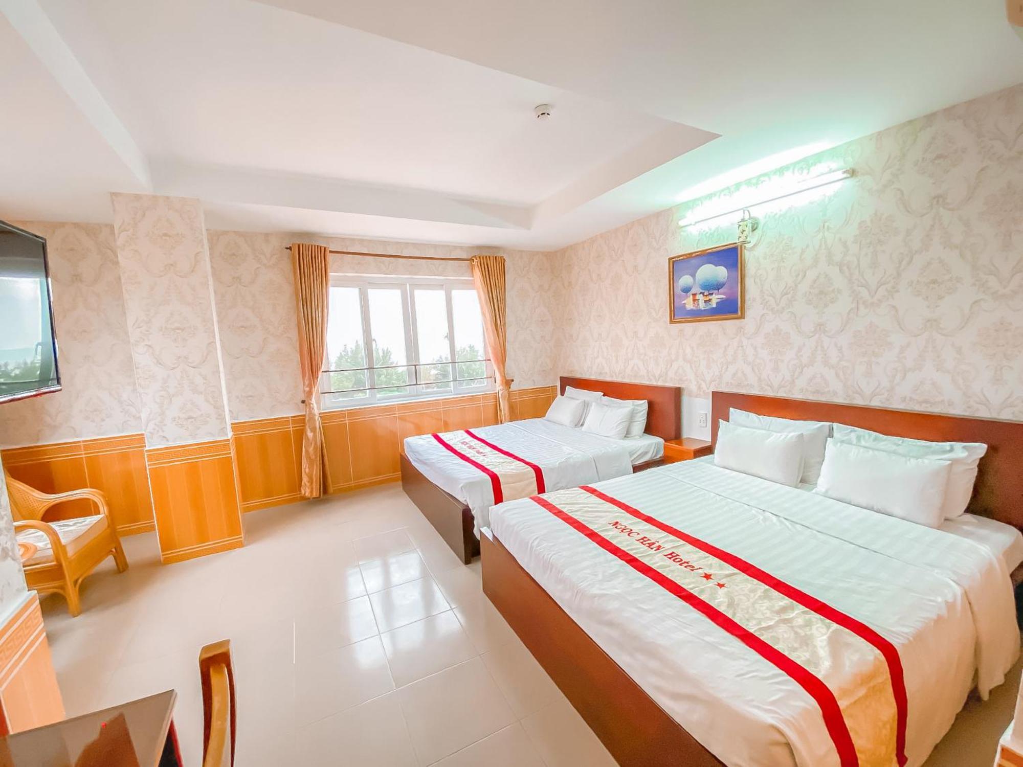 Ngoc Han Hotel By The Moment Vung Tau Buitenkant foto